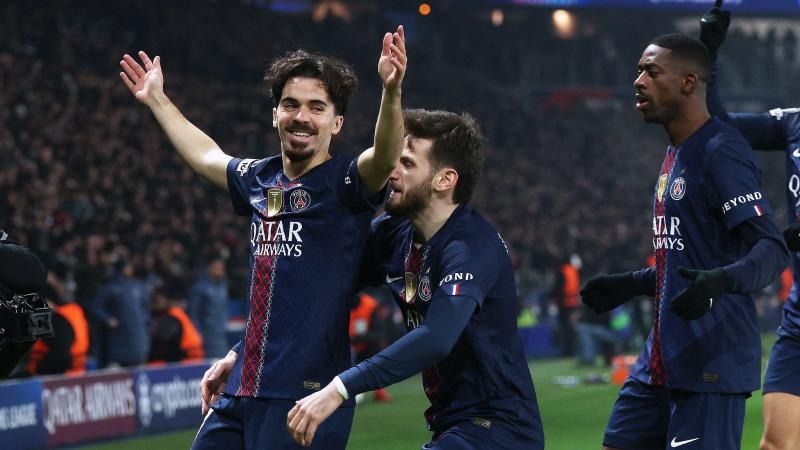 东契奇38分三双也白搭无缘今日最佳！抱歉，你遇到暴走的联盟第1人